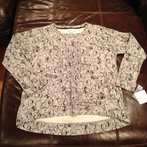 NWT Weekend pullover